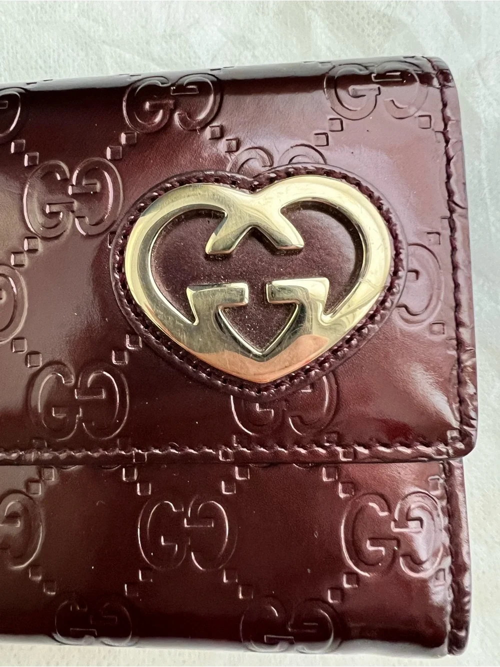 Gucci Burgundy Patent Leather GG Heart Continental Wallet - Picture 3 of 11